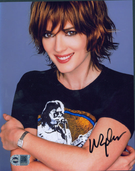 Winona Ryder Signed 8x10 Photo - SWAU Authenticated