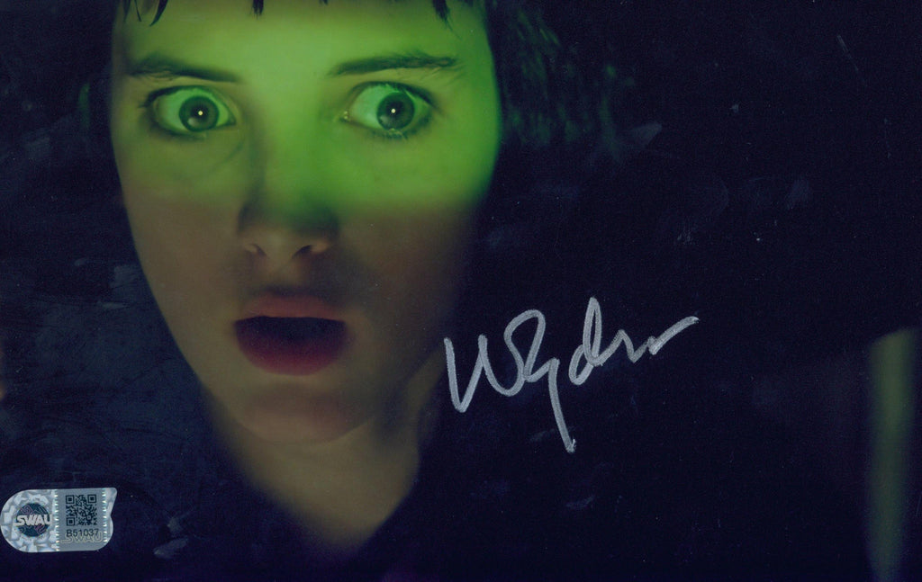 Winona Ryder Signed 8x10 Photo - SWAU Authenticated