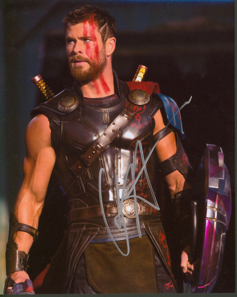 Chris Hemsworth Signed 8x10 Photo - SWAU Authenticated