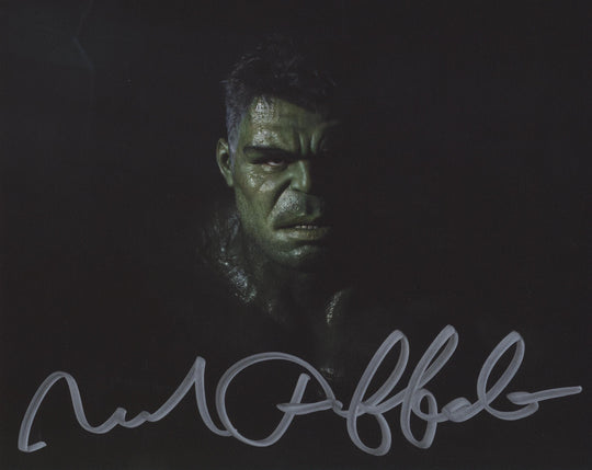 Mark Ruffalo Signed 8x10 Photo - SWAU Authenticated
